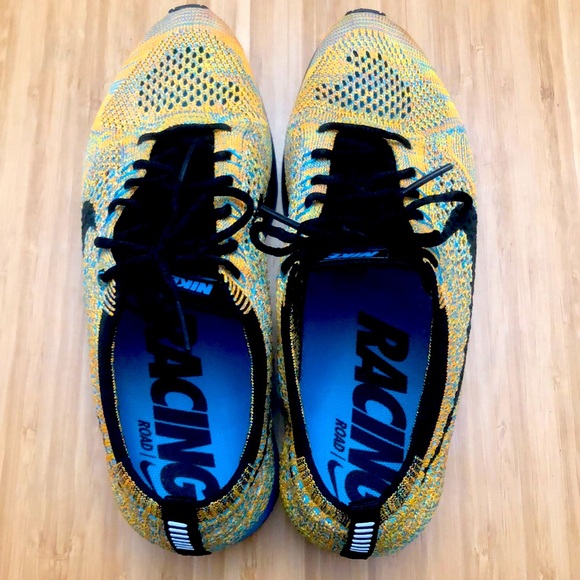 Nike Flyknit Racer! Like New! - Picture 3 of 8